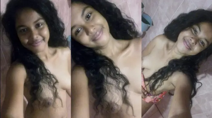 Mallu Cute College Girl Masturbating in Bathroom